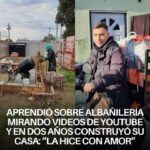 Puede ser una imagen de 2 personas y texto